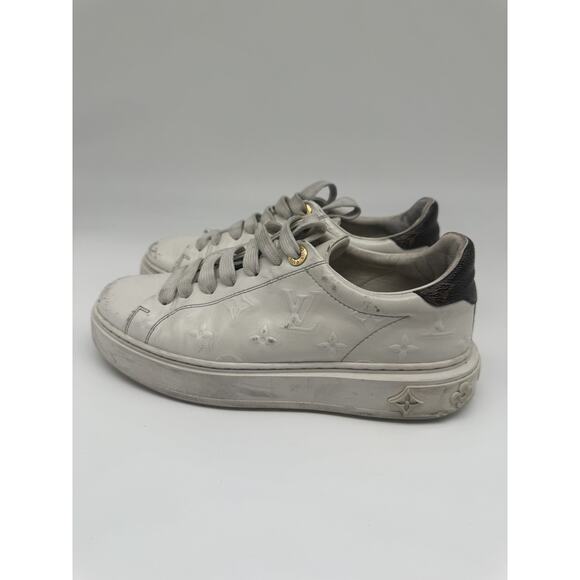 Louis Vuitton Leather Monogram Embossed Lace-up Low Top Sneakers White Size 36.5 - Picture 1 of 16
